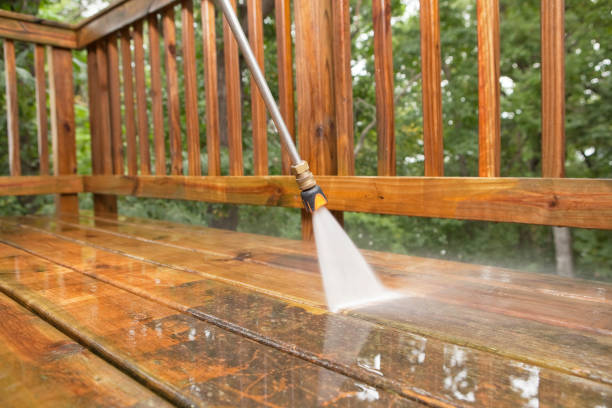 Why Choose Our Certified Pressure Washing Experts for Your Project Needs in Wallace, LA?